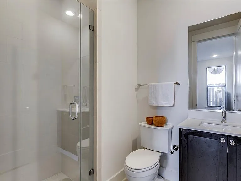 2612 Polk Ave #B — Photo 21