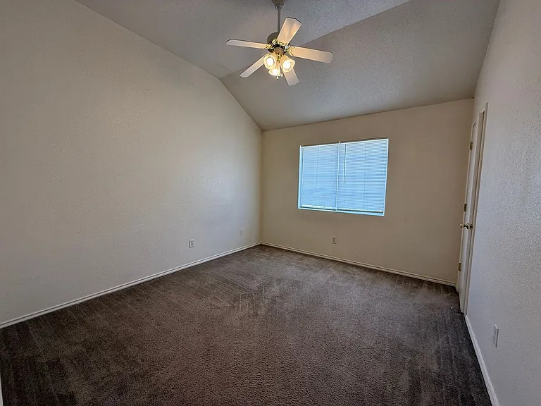 4504 Alan Kent Dr — Photo 10