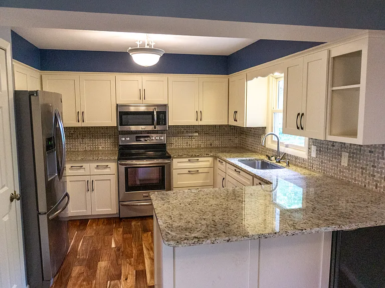 11912 Highland View Cir — Photo 7