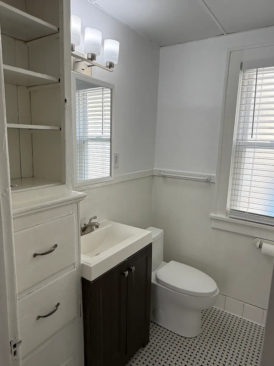 Building Photo - 115 Claremont Ave #3