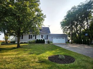 31769 E Thome Rd, Rock Falls, IL 61071