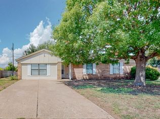 1500 Berry Dr, Cleburne, TX 76033