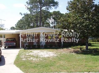 60 Circle Dr, Daytona Beach, FL 32117