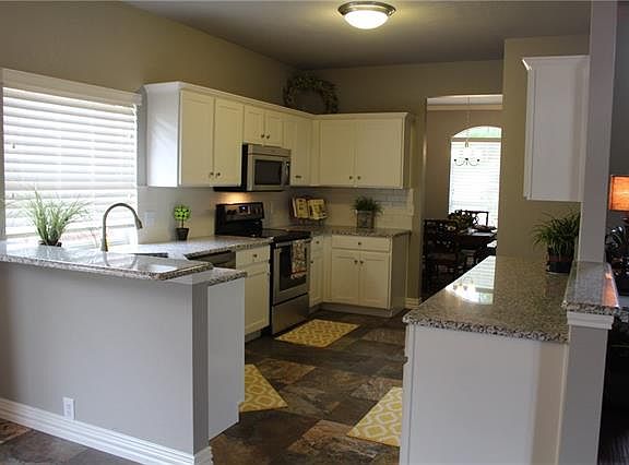 4th image of 11490 Newberry Dr
