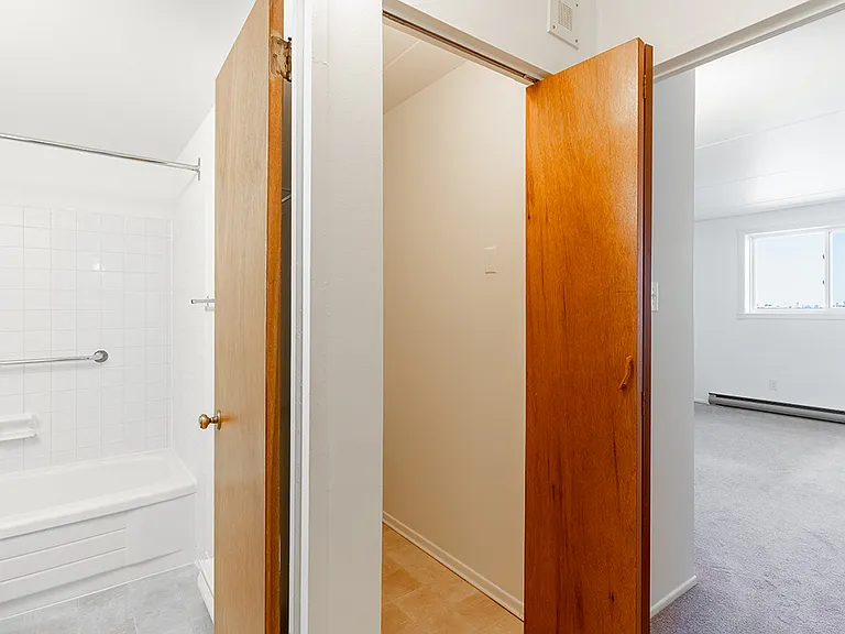 329 Saint Annes Rd — Photo 3