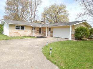 1111 James Rd, Lancaster, OH 43130