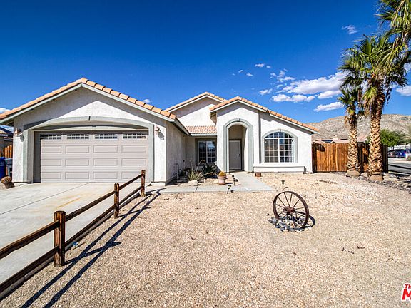 2nd image of 65670 Avenida Dorado
