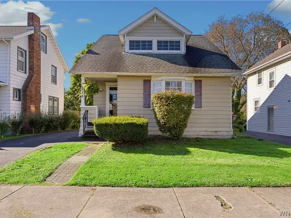 315 Willumae Dr, Syracuse, NY 13208