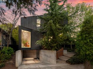 600 NE Ivy St, Portland, OR 97212