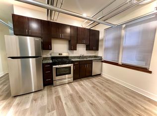 2722 W Farragut Ave #R, Chicago, IL 60625