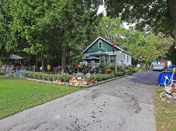 54 Dale Ave, Toronto, ON M1J 3J5