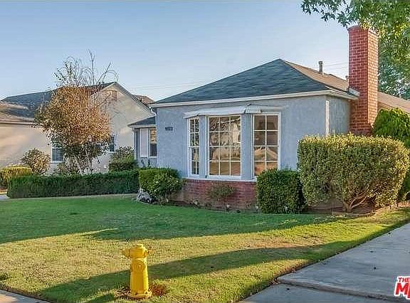 4th image of 8357 Chase Ave