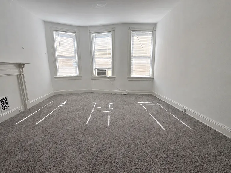 450 E Lorraine Ave — Photo 9