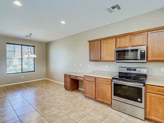 2nd image of 1575 E Palo Verde Dr