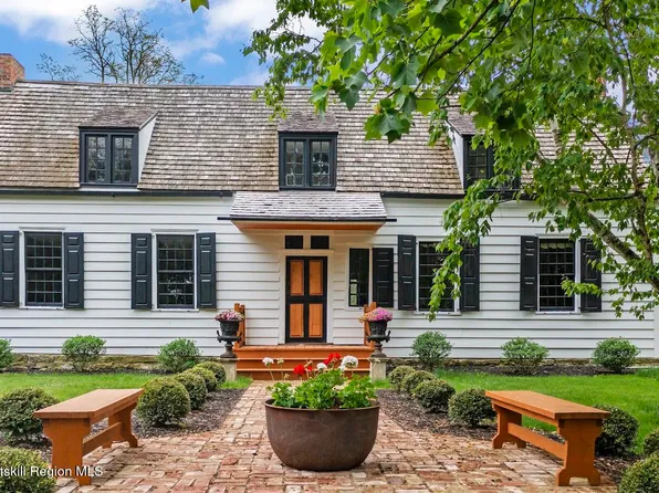 33 Broad Street, Kinderhook, NY 12106
