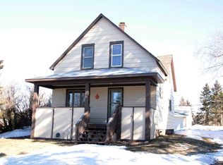 33 6th St, Proctor, MN 55810