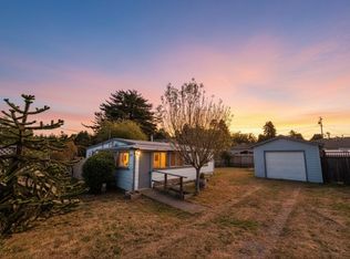 1942 Crowell Ln, Eureka, CA 95503