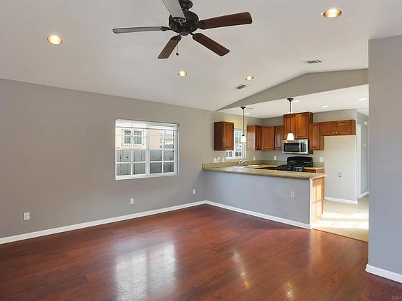 3rd image of 3219 Franklin Ave Unit A
