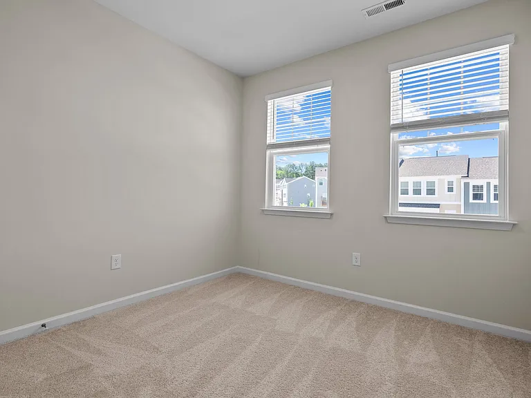2704 Saltaire Ave — Photo 17