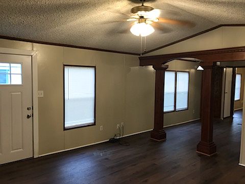 Living room/dining room