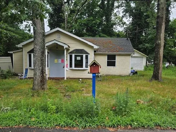 110 Daisy Drive, Mastic Beach, NY 11951