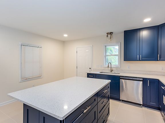 Lots of space and tons of natural light flowing through this kitchen.