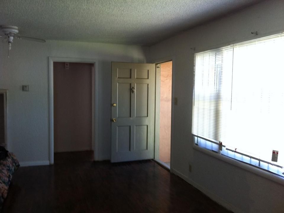 2nd image of 5997 Sampson Blvd