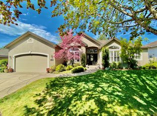 810 Ridge View Dr, Medford, OR 97504