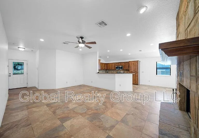 1634 Sunblossom Cir — Photo 27