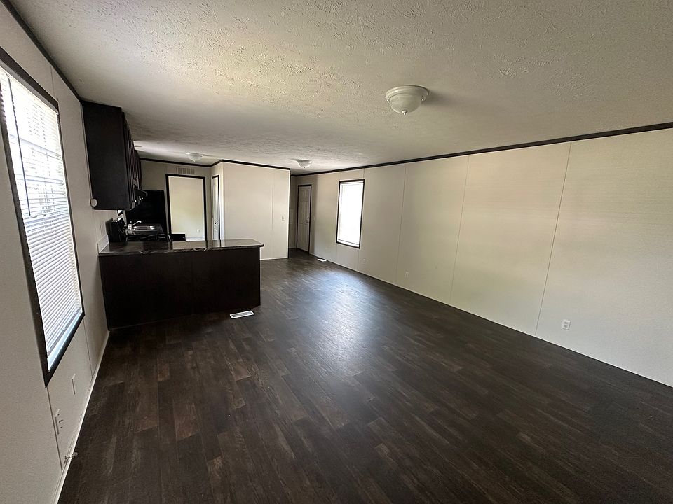 1st image of 403 Steven A Ln
