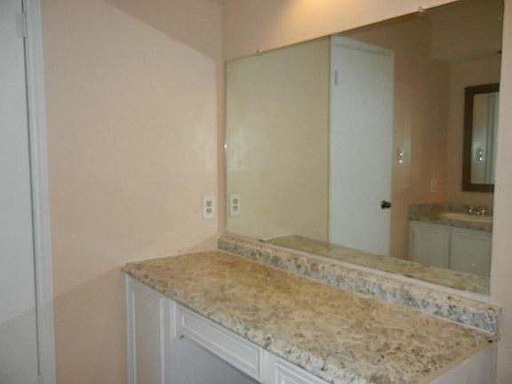 4th image of 5706 Arenas Timbers Dr