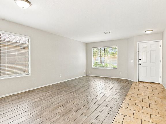 4th image of 6044 W Odeum Ln