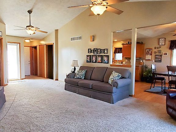 5th image of 1410 Maly Blvd