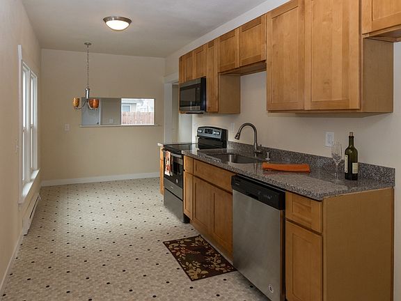 5th image of 3821 S D St