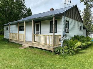 6547 Elm St, Vesper, WI 54489