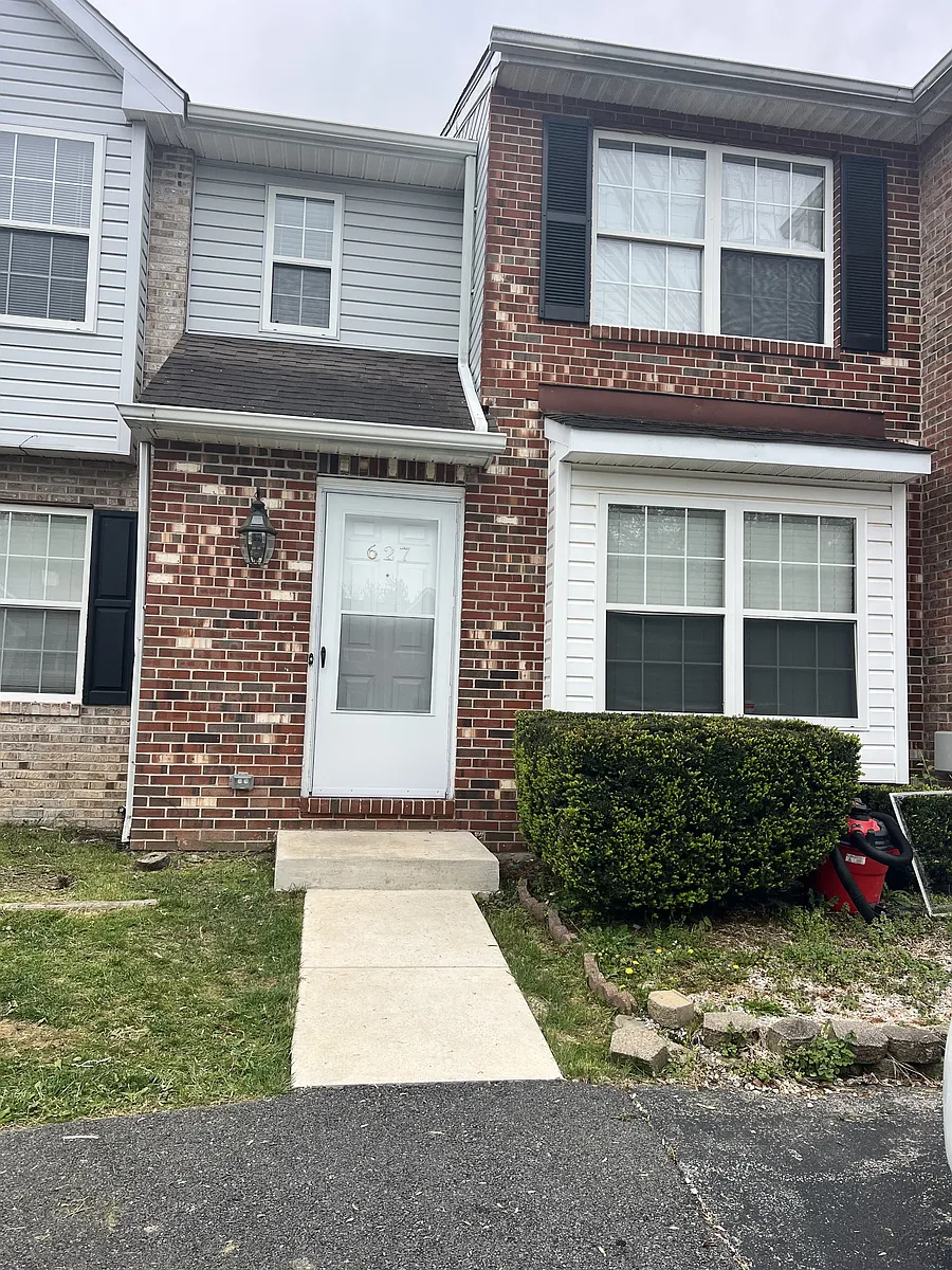 Building Photo - 627 Candlestick Ln