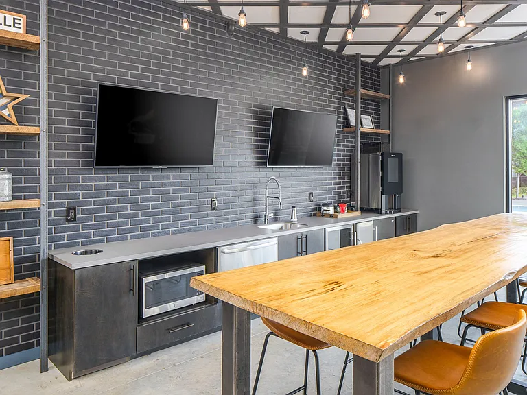 Clubhouse with Coffee Bar and Wi-Fi