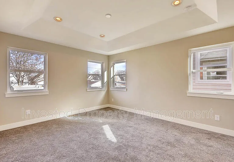 3344 N Williams St — Photo 16