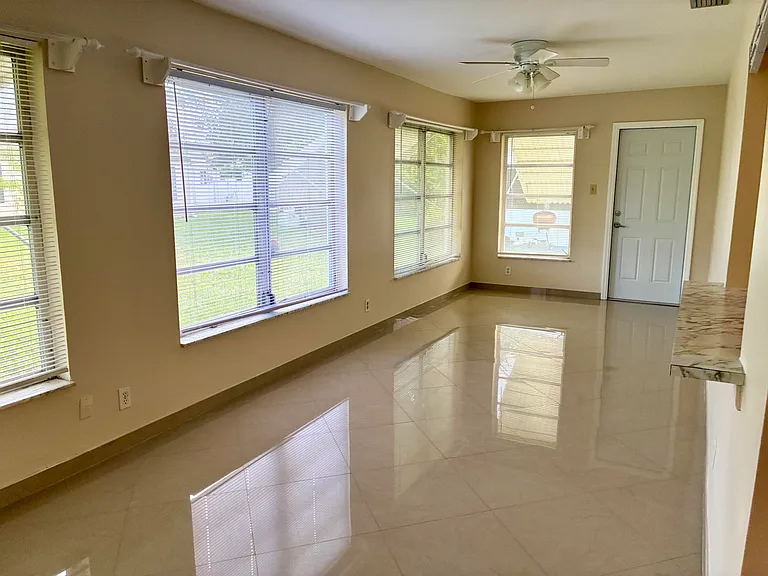 7470 NW 7th Pl — Photo 16