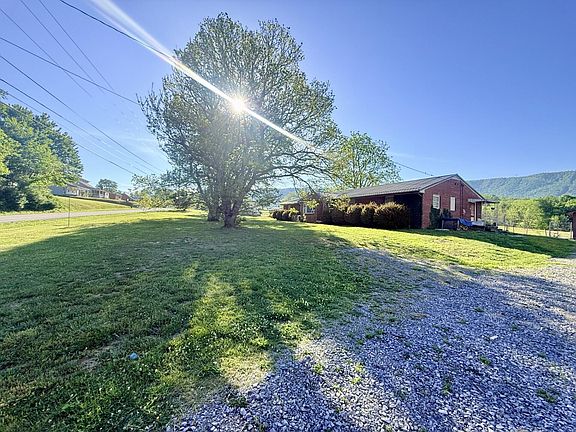 2nd image of 2088 Seneca Trl S