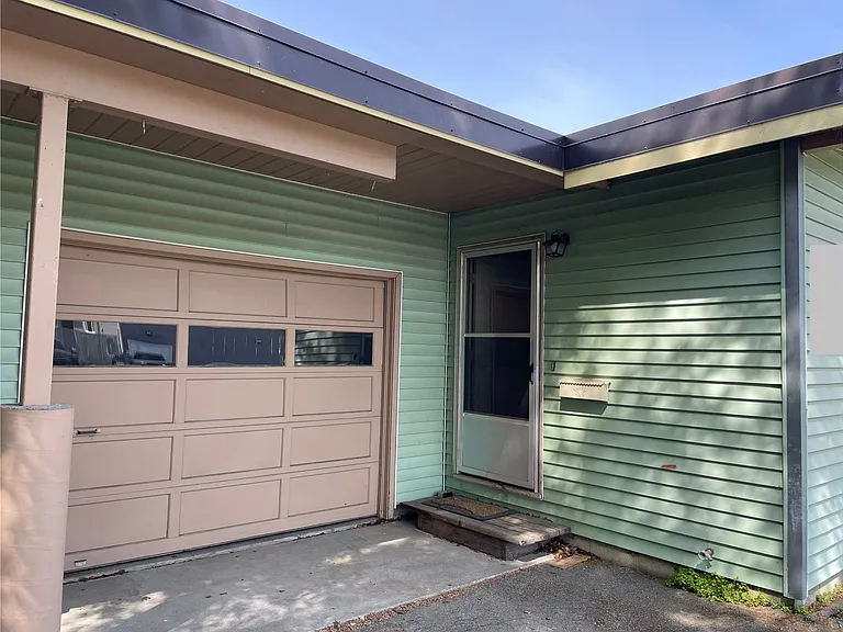 3943 Merrill Dr — Photo 1
