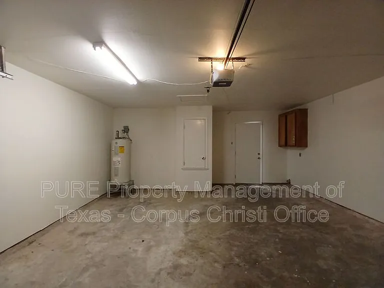 2725 Allencrest Dr — Photo 31