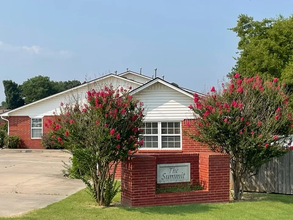 Summit Townhomes