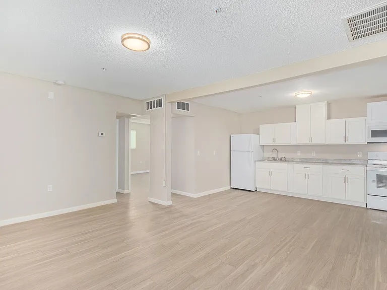 1802 N 26th Pl — Photo 26