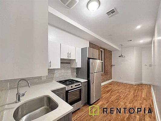 1st image of 11 Humboldt St #1C