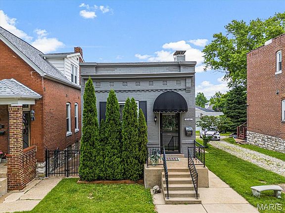 3rd image of 5541 Columbia Ave