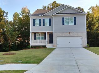 215 Oak Leaf Rd, Dallas, GA 30132