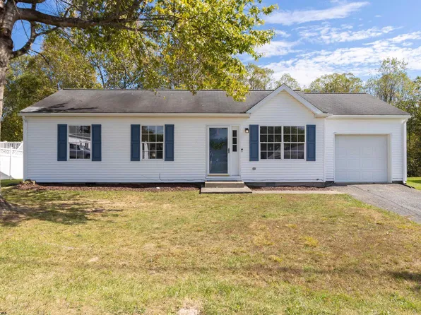 123 Fairfax Dr, Bridgeport, WV 26330
