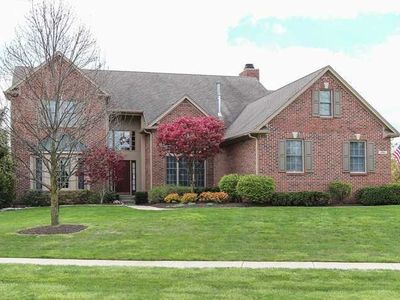 1335 Wood Valley Ct, Zionsville, IN, 46077