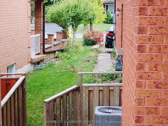 5th image of 121 Harmonia Cres
